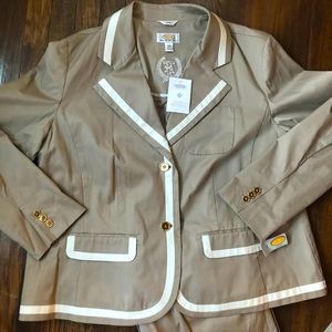 Talbots light weight casual suit (jacket/pant set)